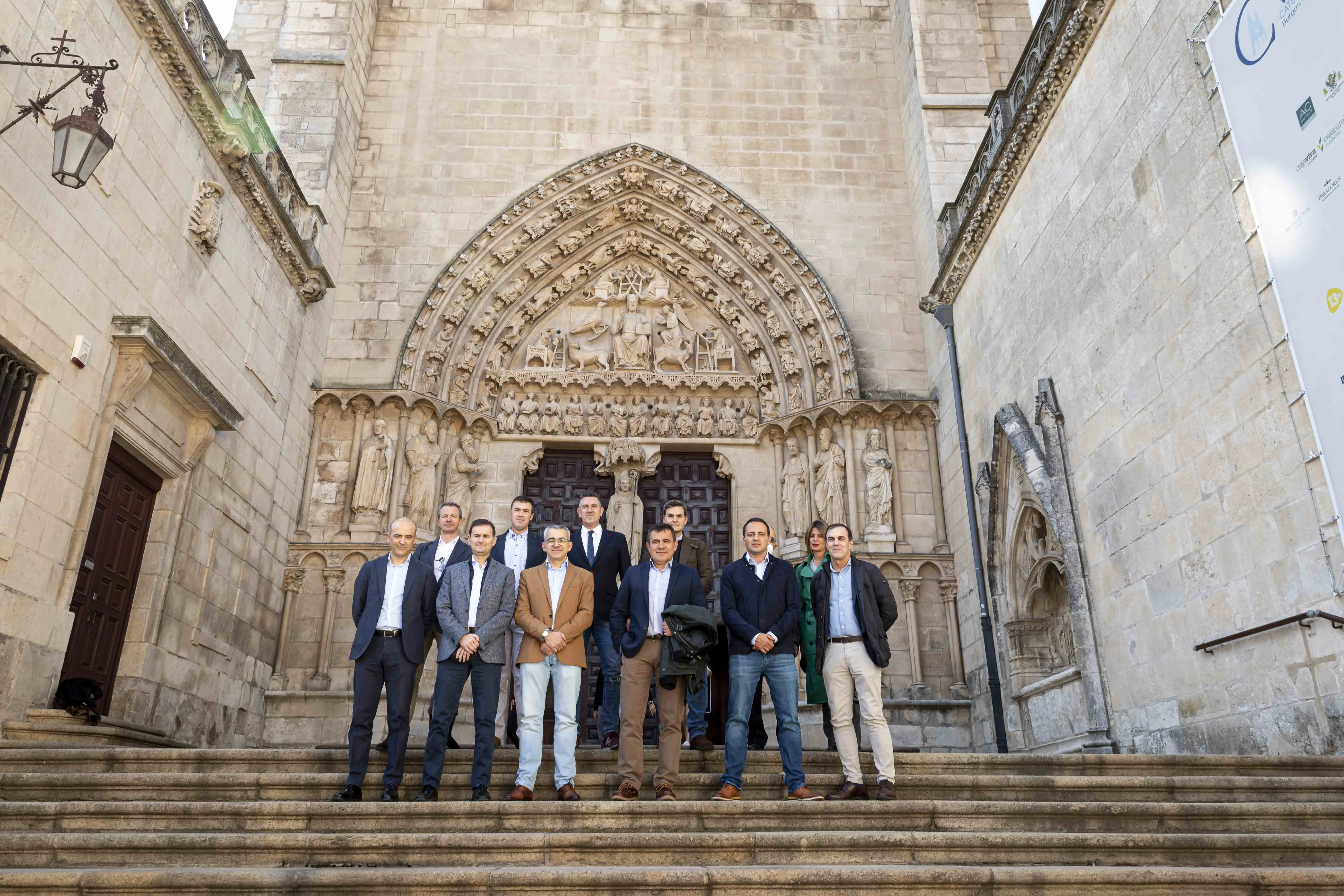 La Guardia Civil visita la Catedral de Burgos