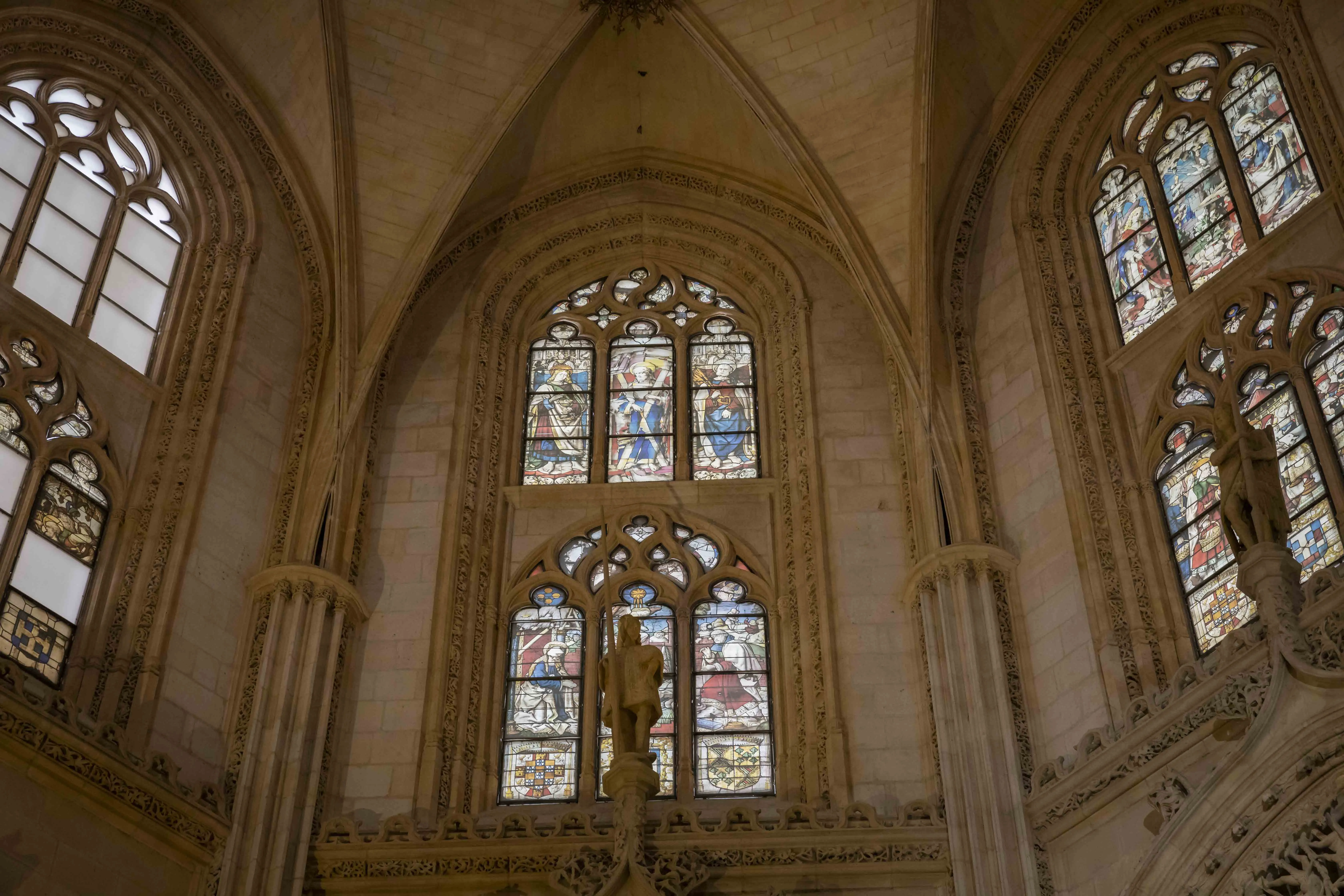 Cultura rehabilitará 14 vidrieras de la Catedral de Burgos
