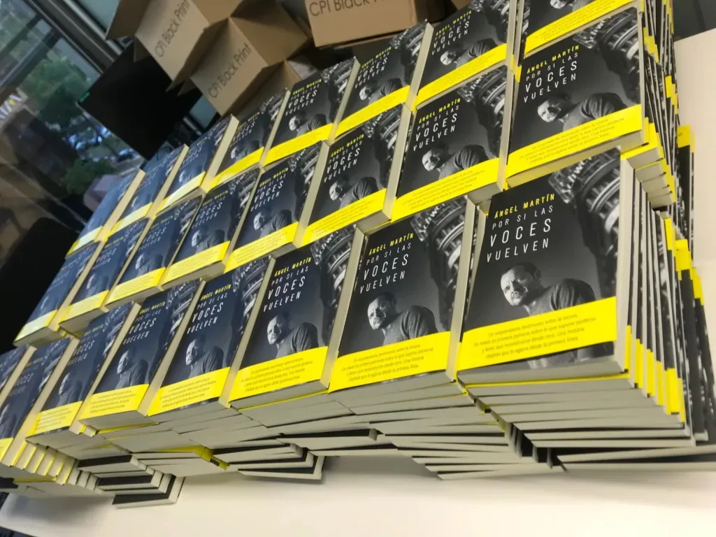 Las voces de Ángel Martín llegan a la Feria del Libro de Burgos