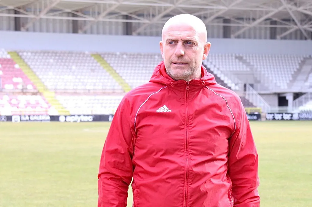 Fútbol Burgos: Julián Calero seguirá dirigiendo la nave blanquinegra del Burgos CF