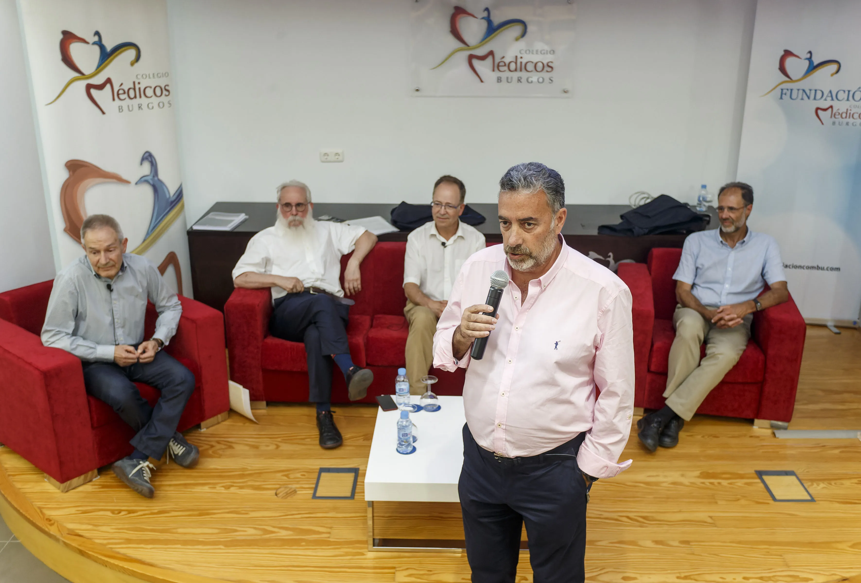 ¿Podrían los médicos españoles atender en las próximas décadas miles de solicitudes de Eutanasia?