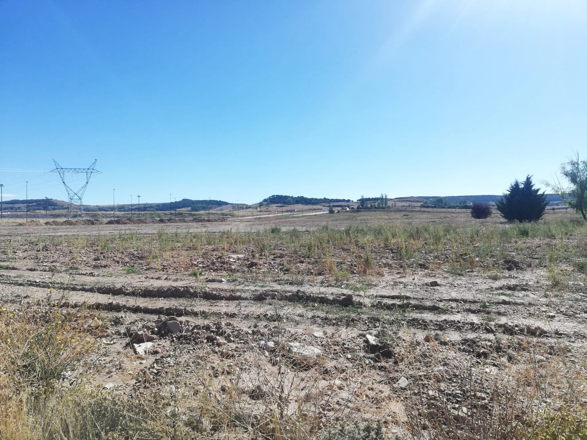 La Plataforma por el Desarrollo de Burgos y el Empleo denuncia la posible adjudicación de 100.000 metros cuadrados en parcelas de Villalonquejar IV para instalaciones deportivas
