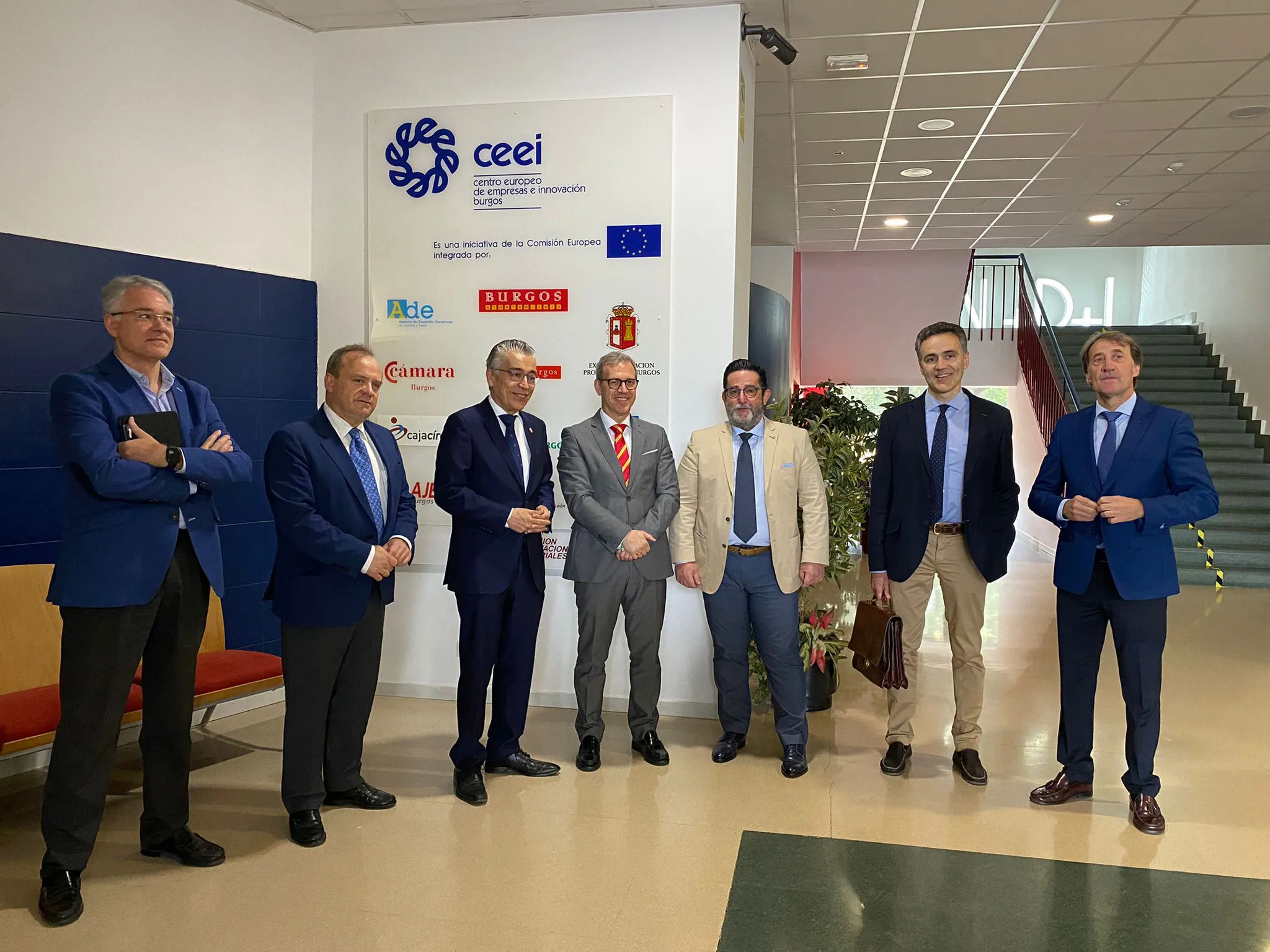 La Junta se reúne con el CEEI para evitar su desaparición