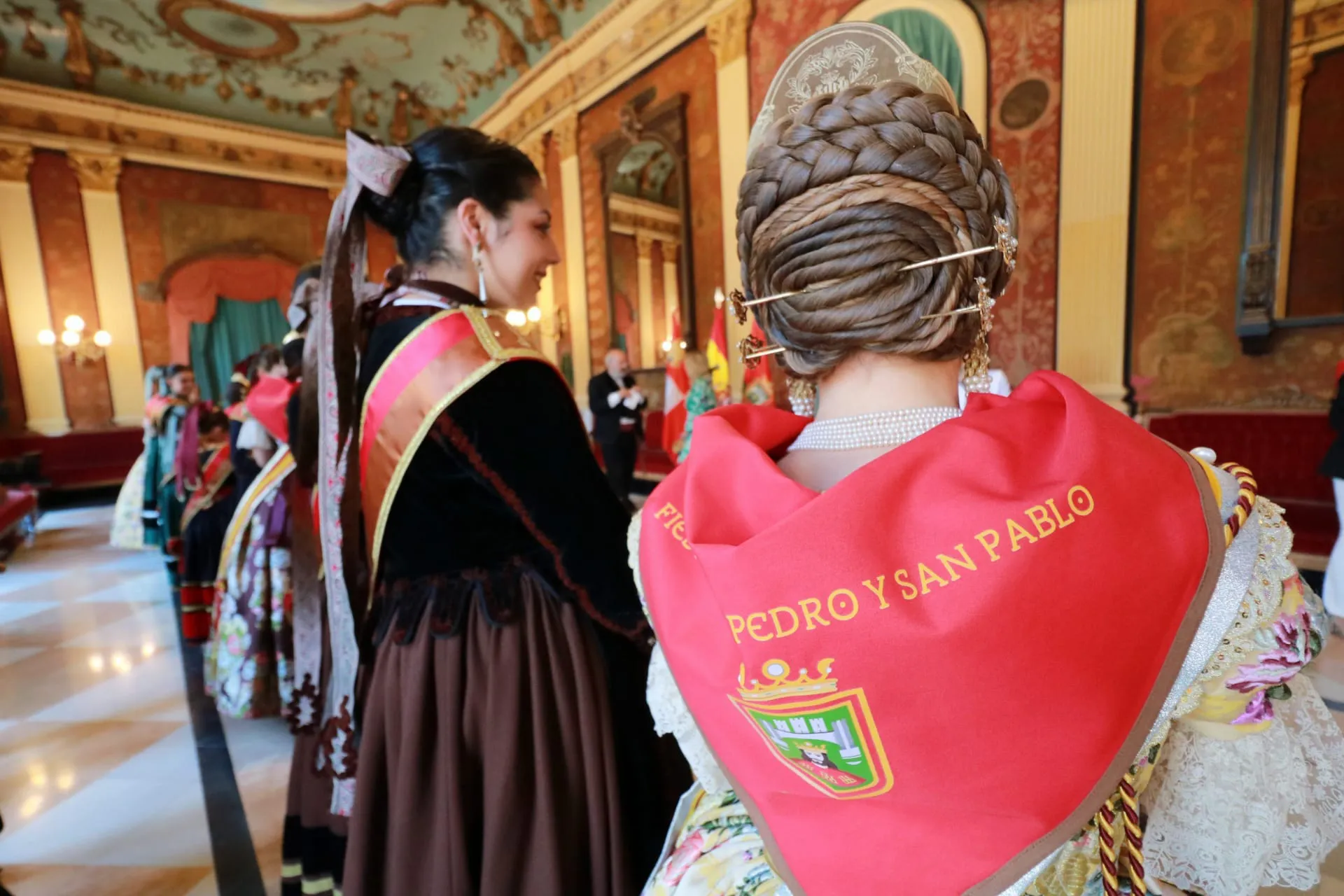 Foto 4 - Las falleras ya est&aacute;n en Burgos para celebrar las Fiestas Mayores