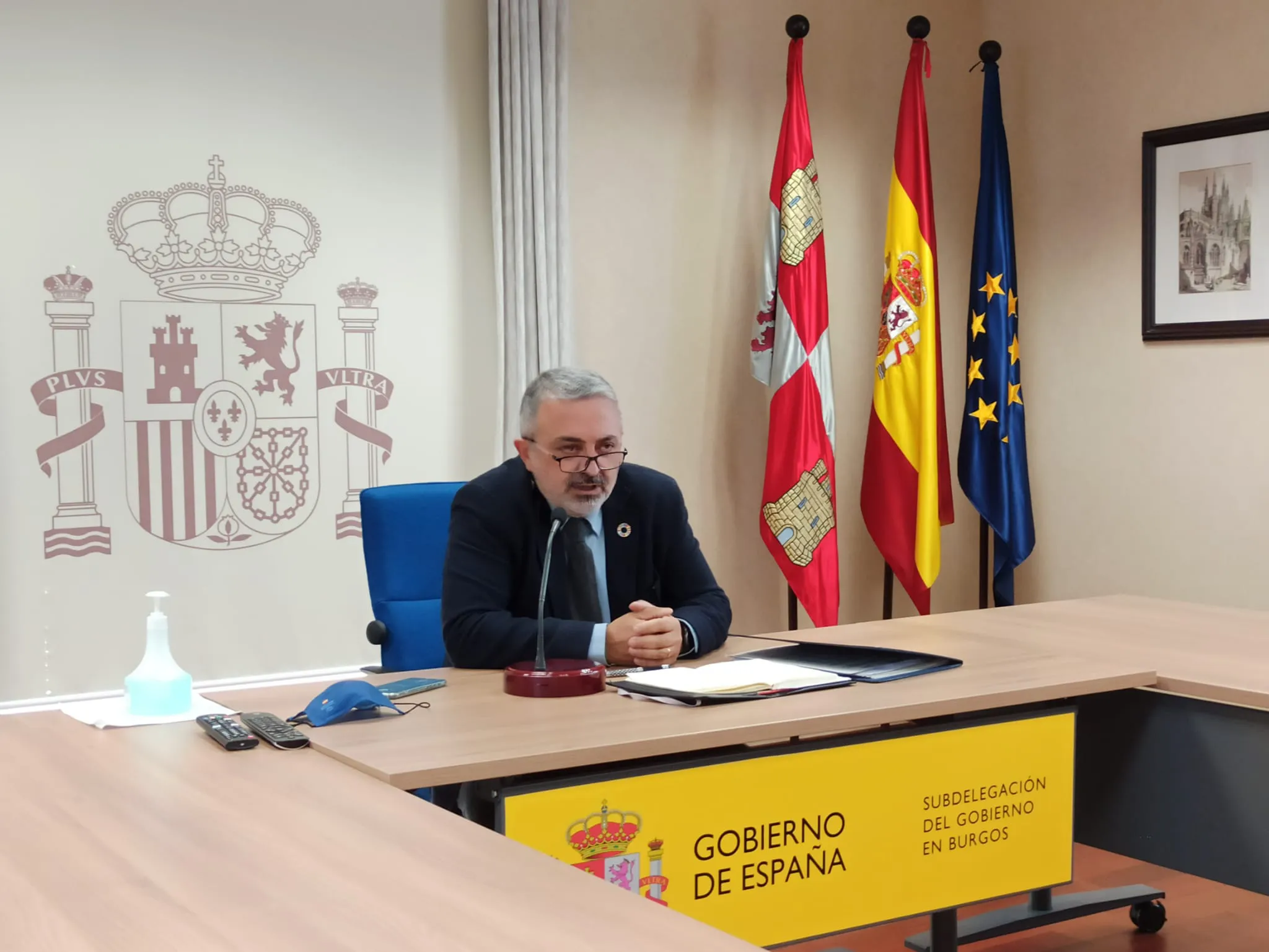 El subdelegado traslada las condolencias del Gobierno a los familiares de las víctimas del incendio en la residencia de Celada