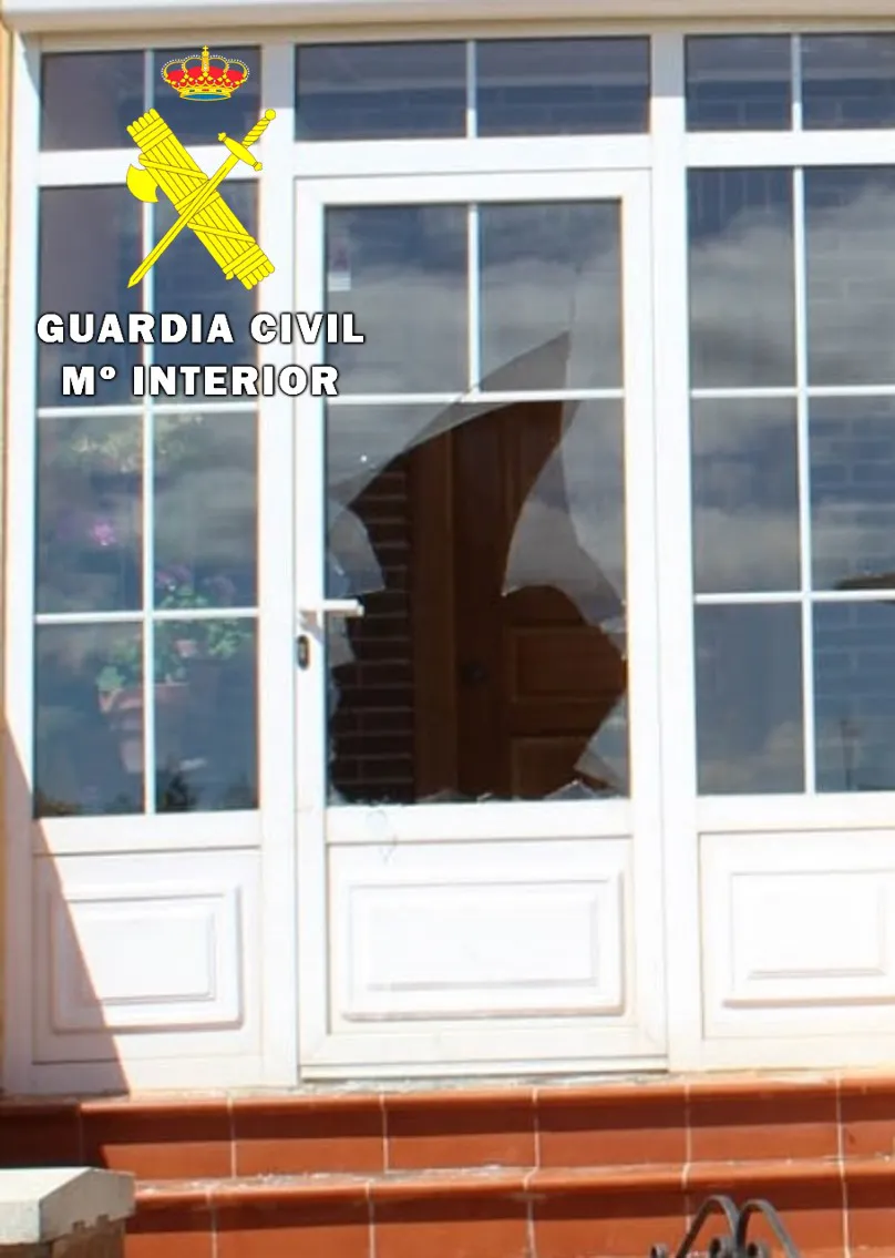 La Guardia Civil detiene a un joven por dos tentativas de robo en viviendas y uno consumado en vehículo
