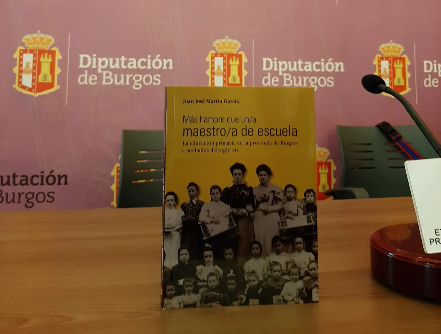Llega a las librerías ‘Más hambre que un maestro de escuela’