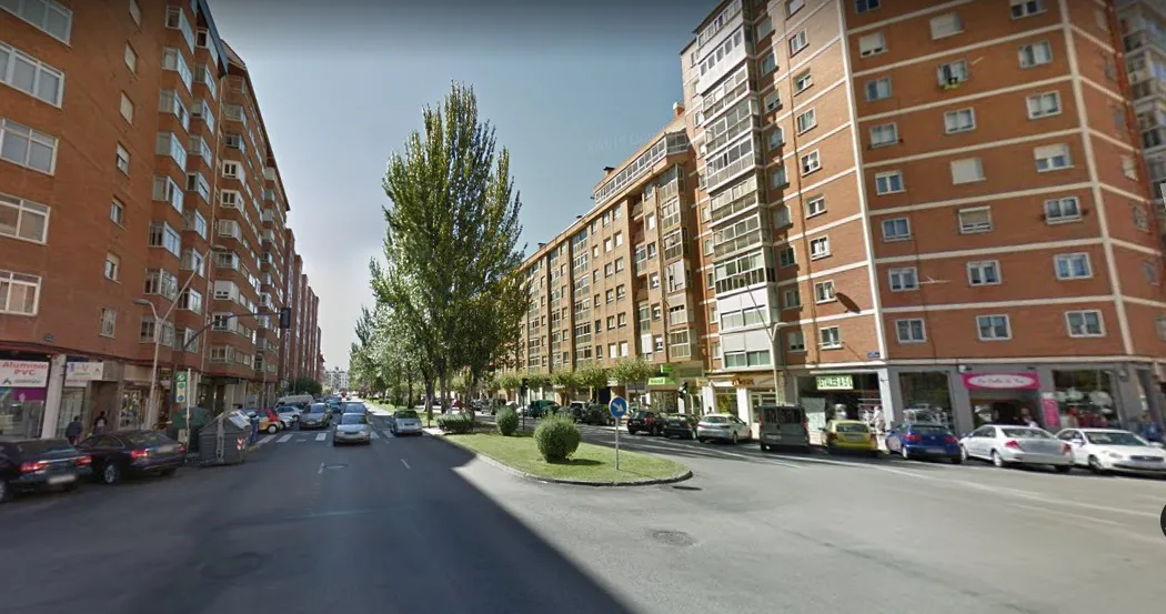 De la Rosa rectifica, renuncia a la cochera de Derechos Humanos e incrementa el déficit de aparcamiento en Gamonal, según el PP