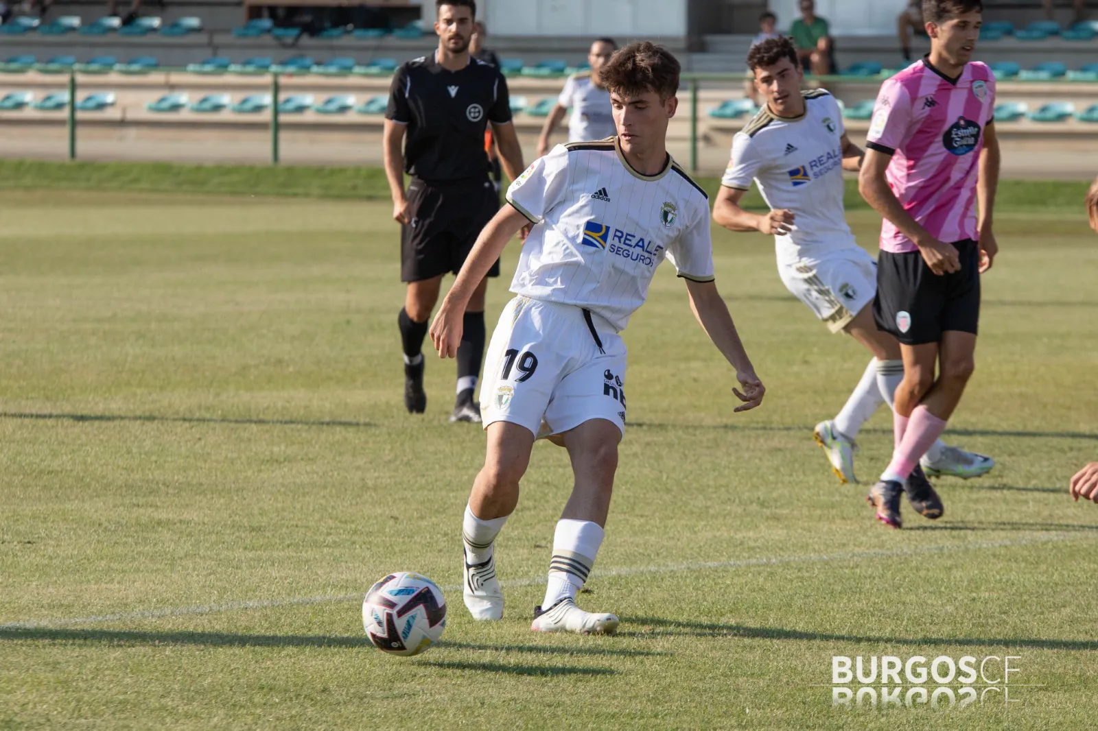 Fútbol Burgos: Saúl del Cerro, blanquinegro hasta 2024