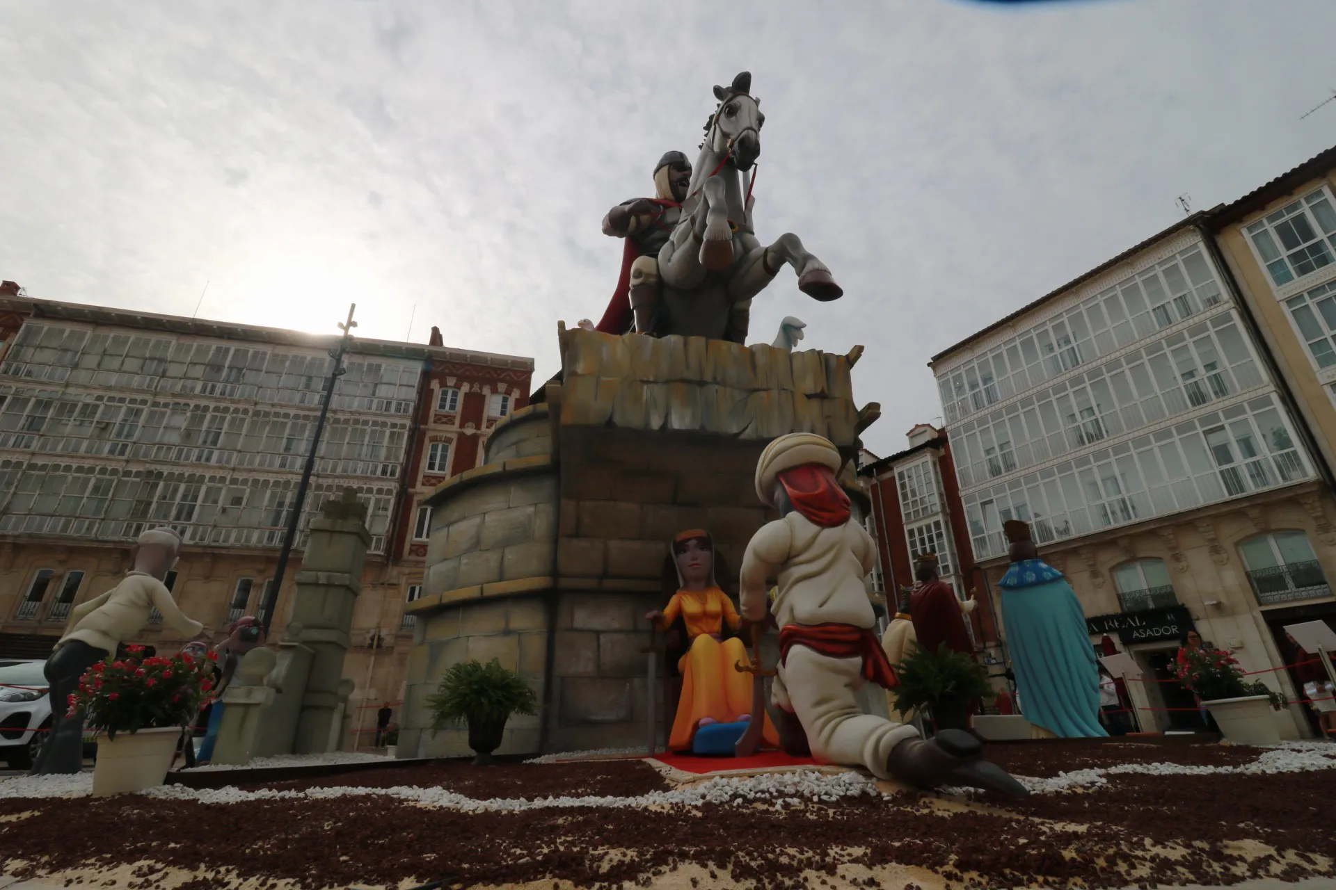 Foto 5 - La falla de Burgos que arder&aacute; este s&aacute;bado a los pies de la Catedral