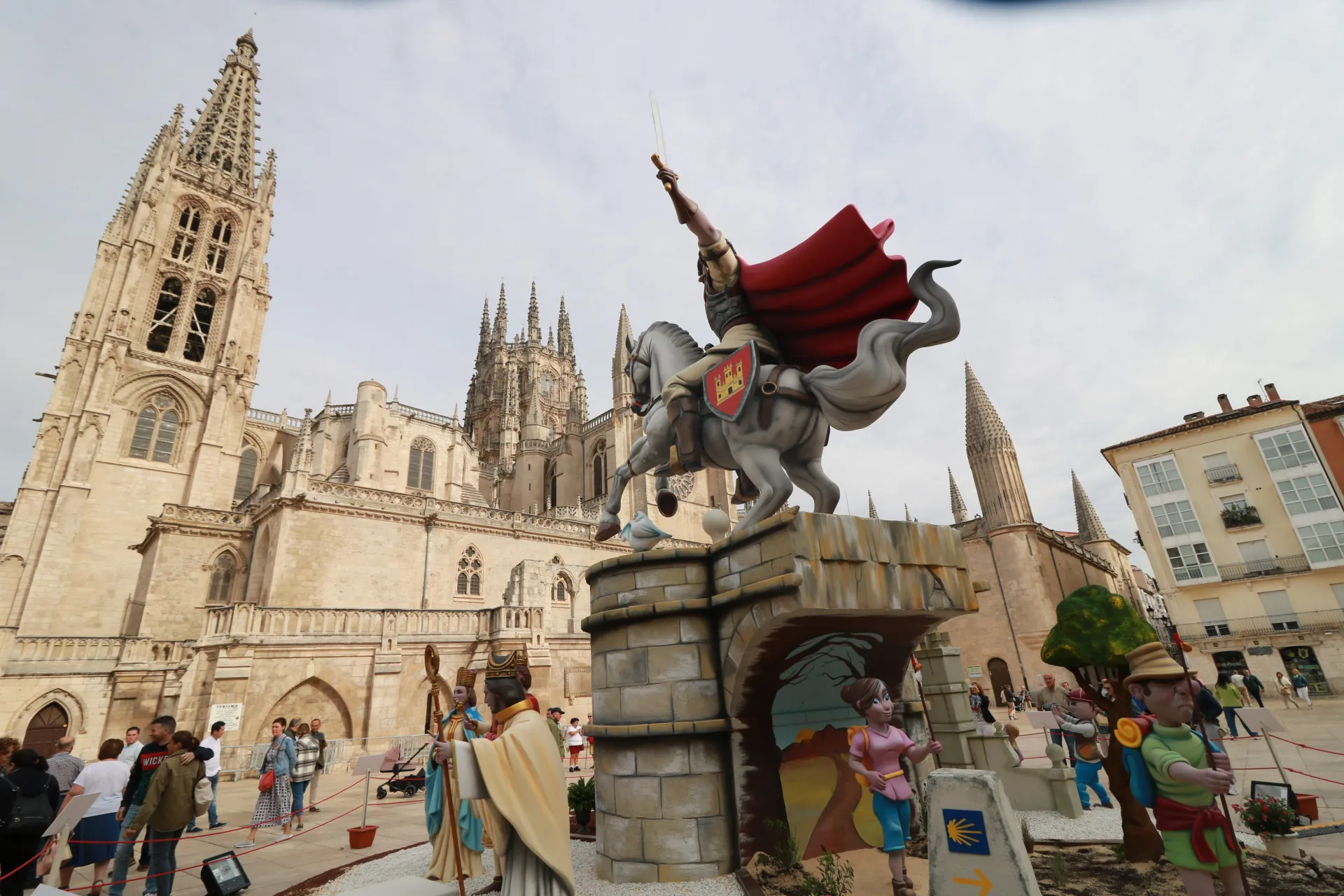 Foto 9 - La falla de Burgos que arder&aacute; este s&aacute;bado a los pies de la Catedral
