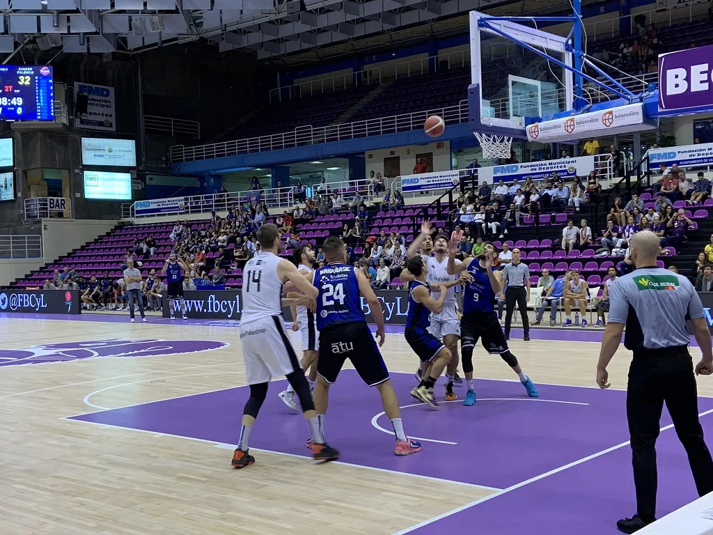 El San Pablo Burgos se impone a Palencia en un disputado encuentro (81-76)