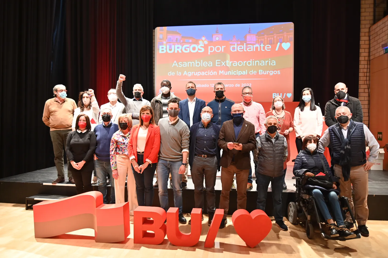 El PSOE se define como posición centrada para conseguir los votos de Ciudadanos y pide a la izquierda una única candidatura para evitar la amenaza PP-Vox