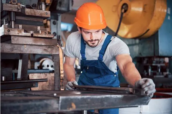 La Consejería de Industria, Comercio y Empleo impulsa la contratación de 1.870 desempleados a través de entidades locales para actividades del sector turístico y cultural con ayudas de 15,3 millones de euros
