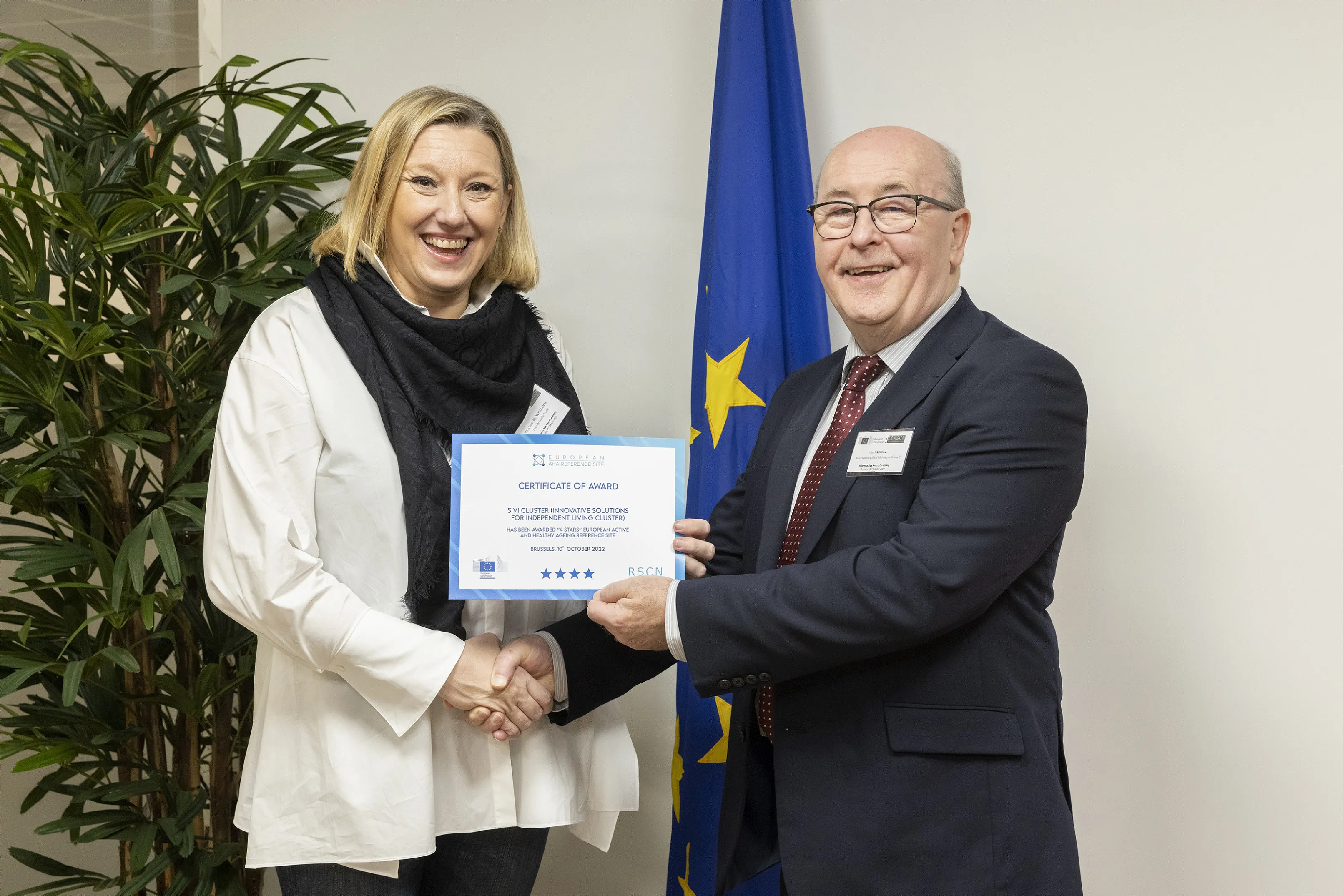 La Junta solicita en Bruselas que los fondos europeos reserven cuantías específicas para impulsar la innovación de los Servicios Sociales