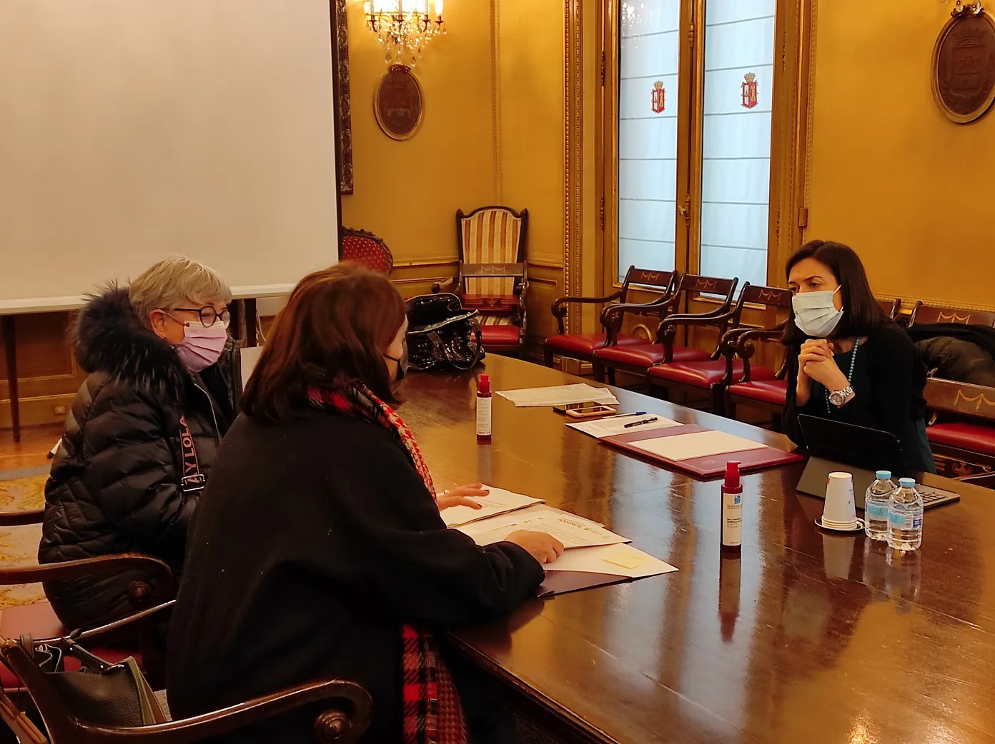 El Ayuntamiento de Burgos desoye al Procurador del Común y deja sin respuesta sus requerimientos acerca de la Ley de Memoria Histórica, según Podemos