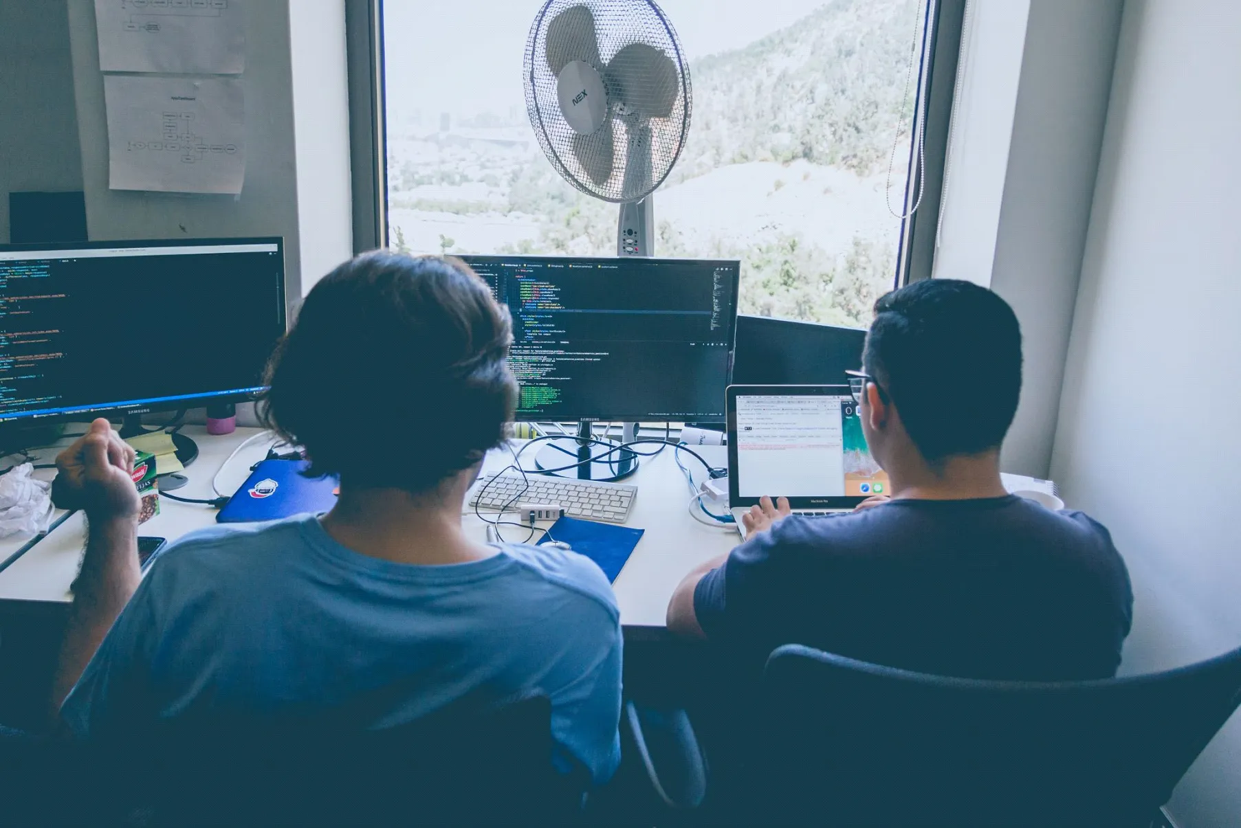 Economía y Empresa Burgos: El vacío tecnológico en el mundo laboral: el 73% de los trabajadores no se siente preparado para aprender competencias digitales