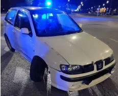 La Policía Local investiga un accidente en el que dejaron abandonado el vehículo