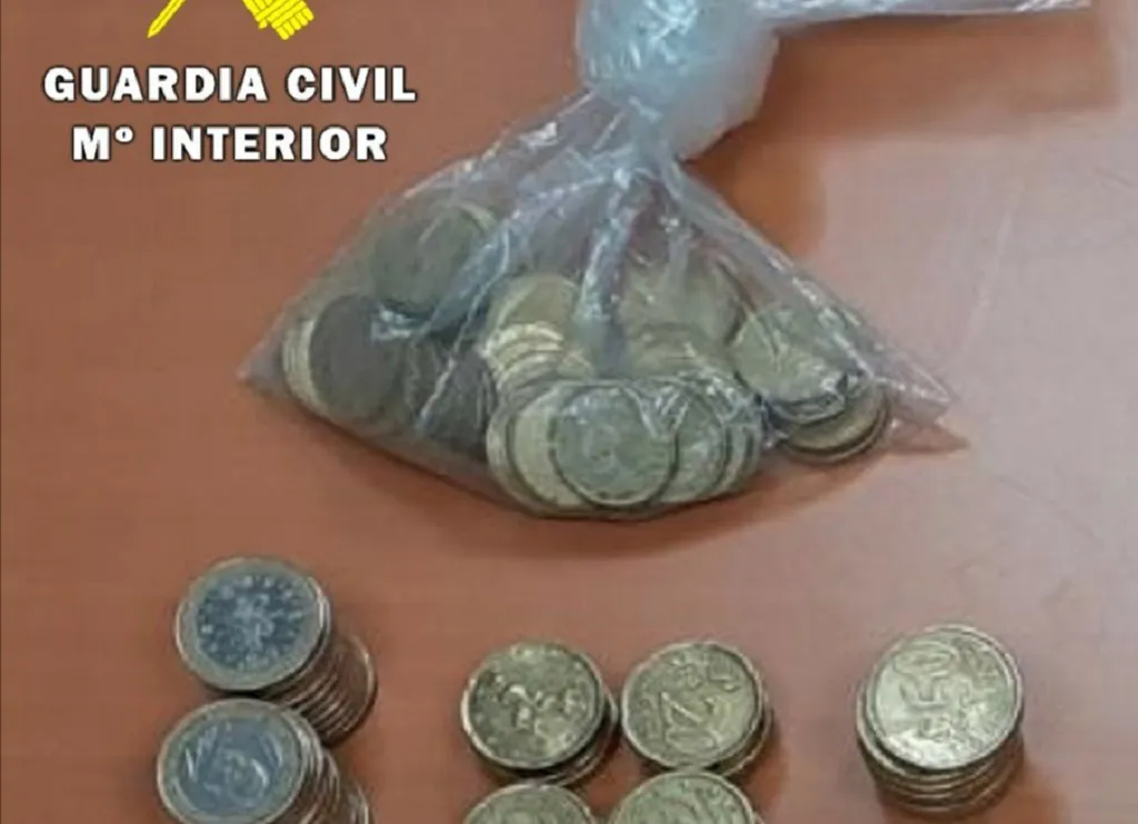 Detienen a dos personas por el robo con fuerza en un bar de La Bureba