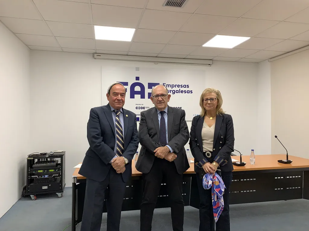 FAE insta a SOMACYL a incluir criterios que favorezcan la participación de las pymes en sus licitaciones