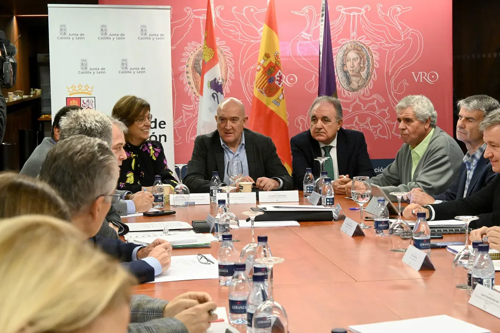 La Junta presenta la oferta de Empleo Público para el año 2022 con más de 13.000 plazas