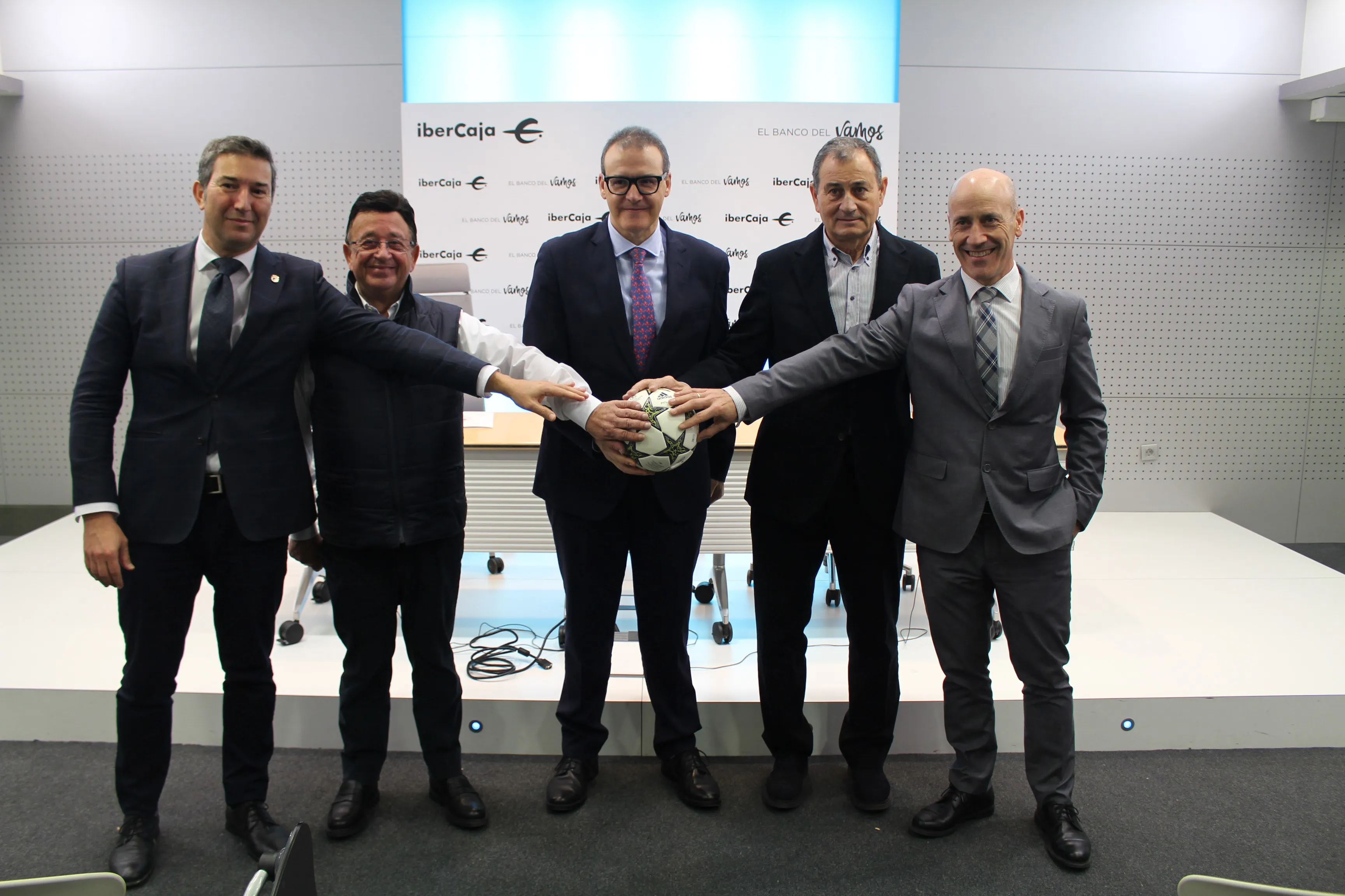 Ibercaja mantiene su compromiso con la cantera del Burgos CF