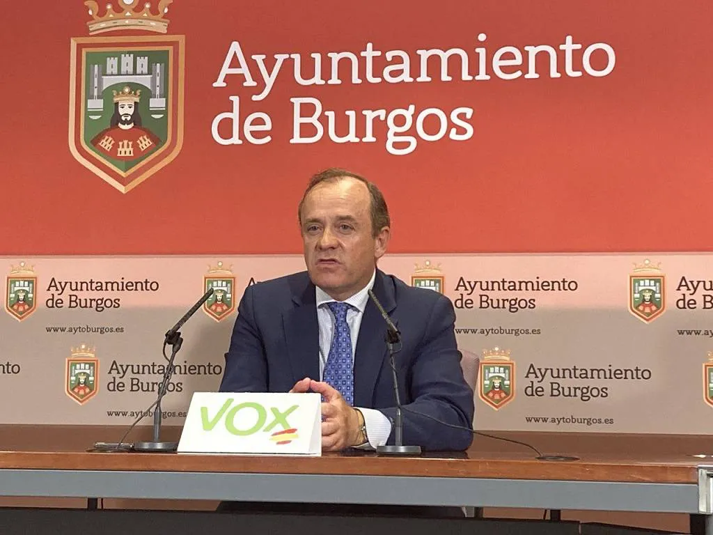 Vox denuncia el absoluto atasco que soporta el área de Licencias municipal