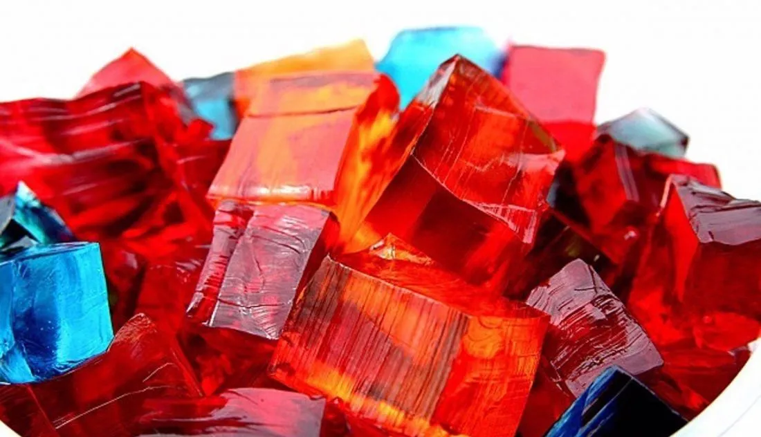 Un colorante alimentario común puede desencadenar enfermedades inflamatorias intestinales, según un estudio