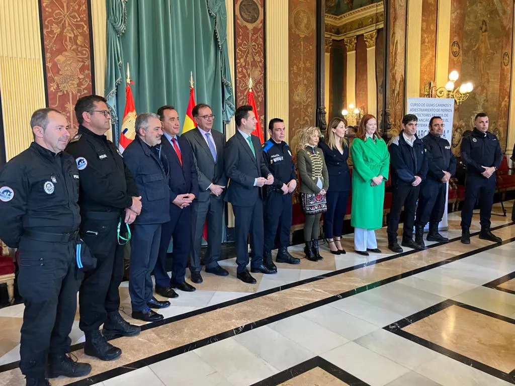 Burgos, referente nacional en unidades caninas para centros penitenciarios