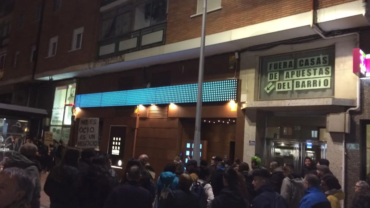 Estos son los motivos por los que la Justicia absuelve a los cinco activistas que protestaron contra un casino en Gamonal