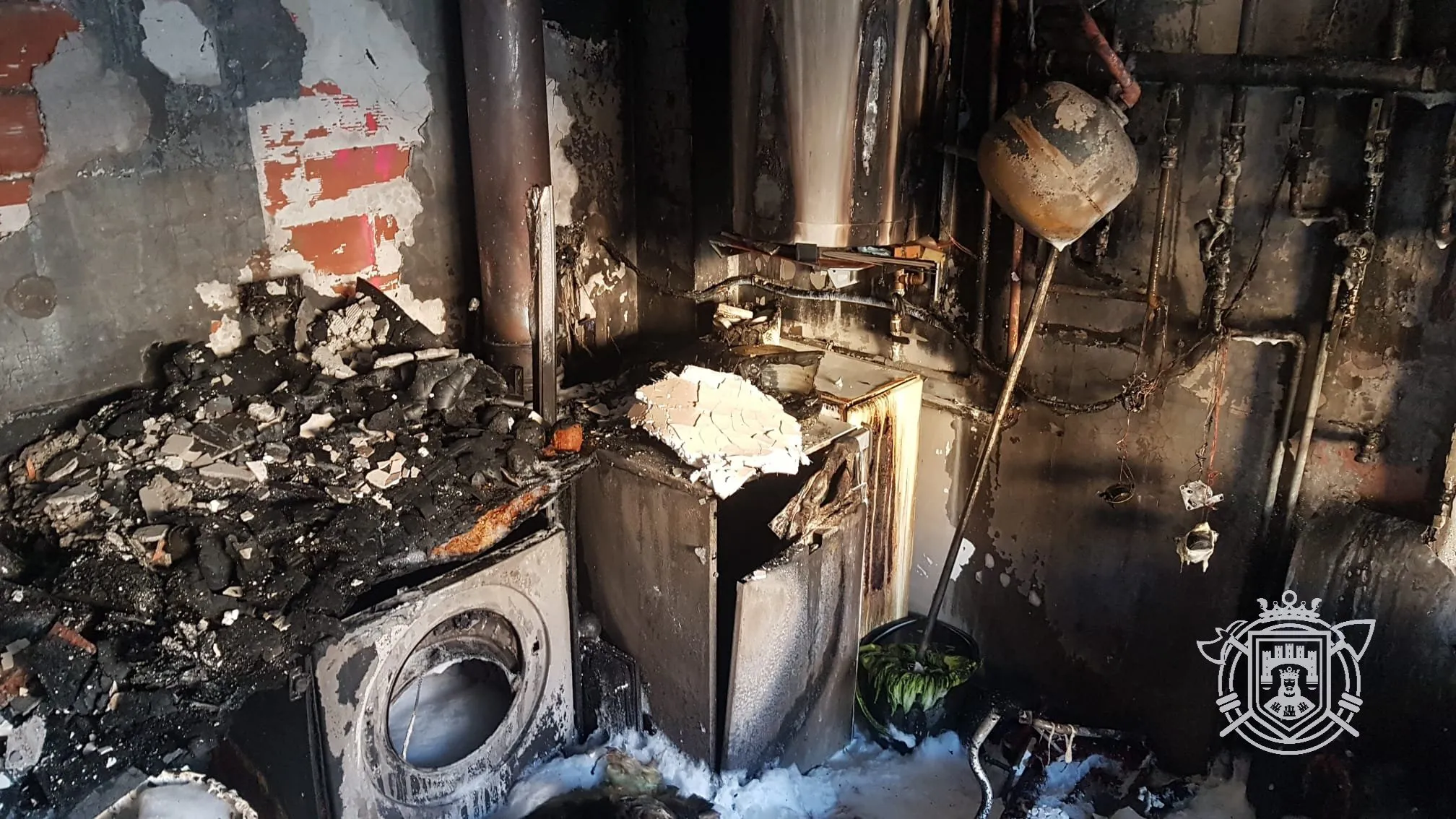 Un intoxicado en el incendio de una vivienda en Palacios de Benaver (Burgos)