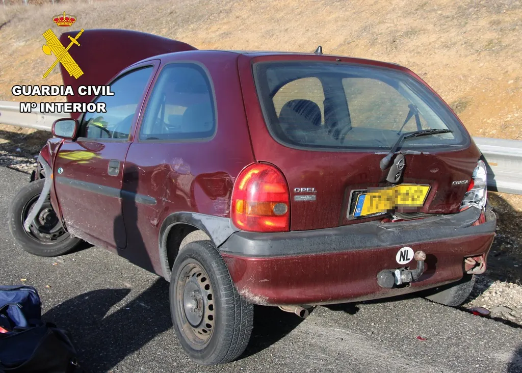 Detenido por conducción temeraria y atentado a los agentes de la Autoridad
