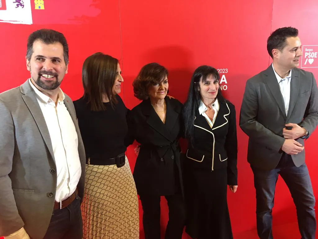 Carmen Calvo: Sobran navajas y faltan acuerdos (...) las mujeres queremos ser dueñas de nuestros cuerpos