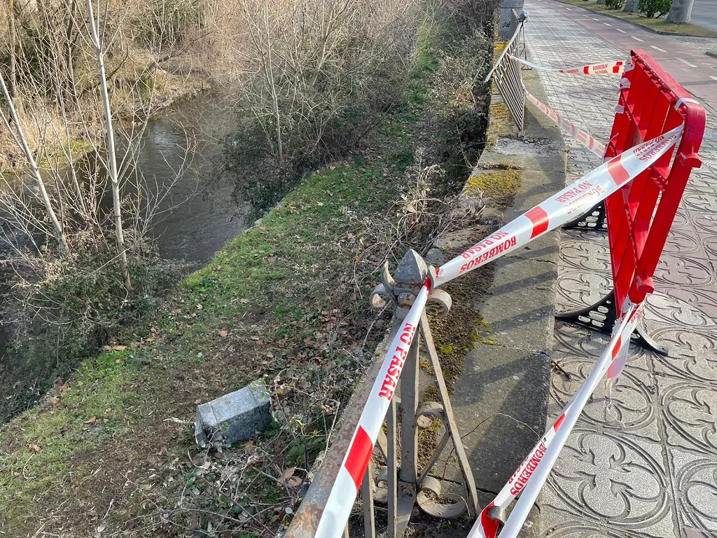 Blasco solicitará en Vías Públicas un análisis de situación y soluciones al vandalismo en la barandilla del río Arlanzón