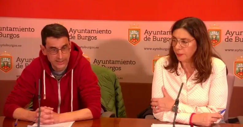 Marga Arroyo denuncia que Santonja juega con el Instituto de la Lengua conforme a sus caprichos