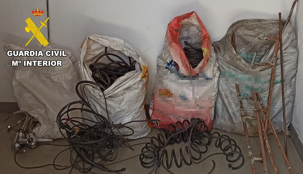 Detenido por robo de cobre y chatarra en una nave