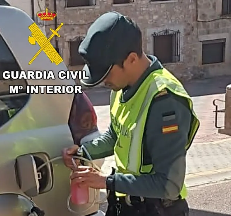 Denuncian a un conductor por uso fraudulento de gasóleo ‘bonificado’ tipo B