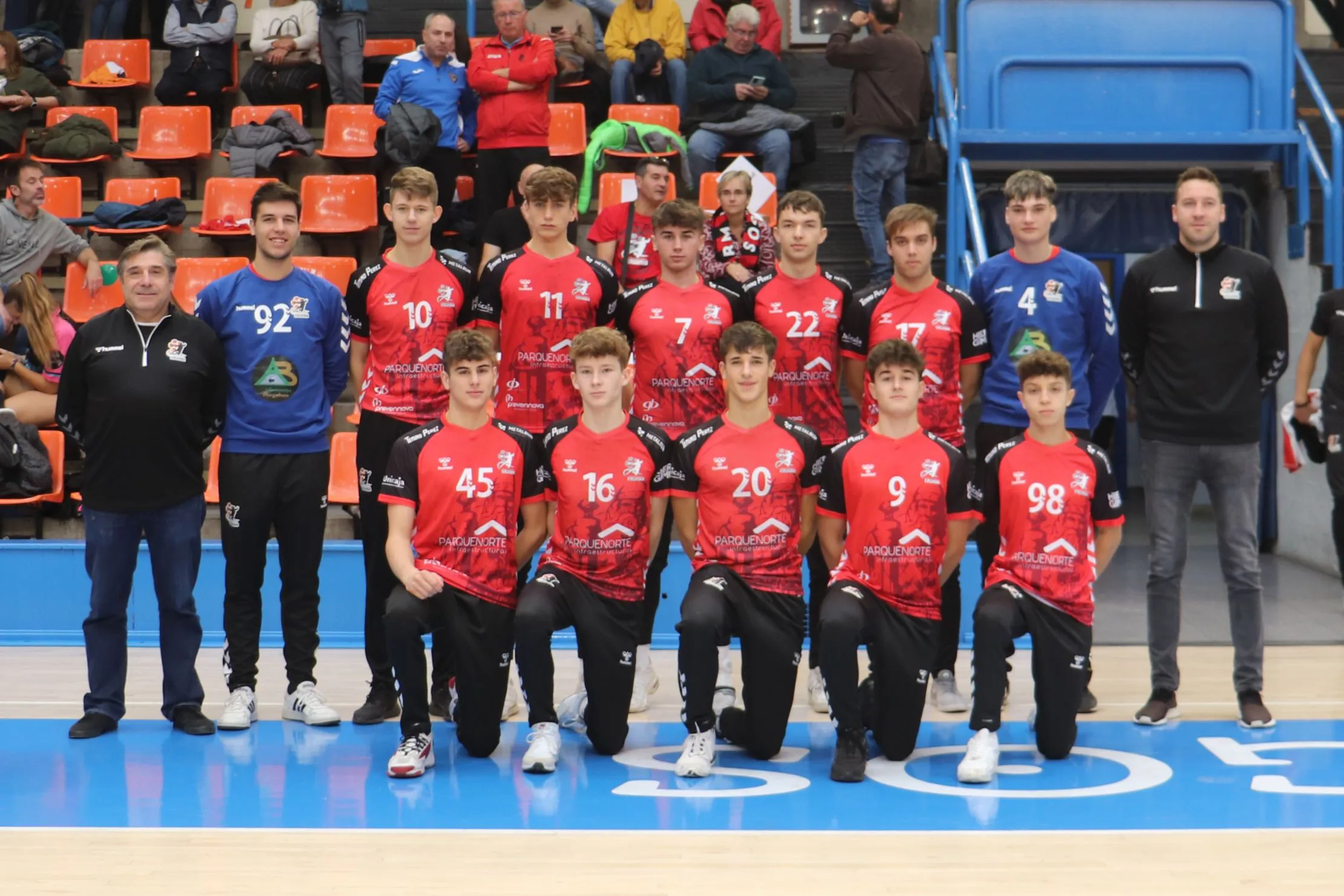 El sector de categoría juvenil de balonmano se juega en Burgos este fin de semana