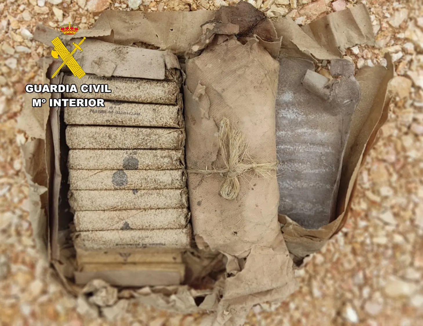Destruidos 35 cartuchos de dinamita que se encontraban en una vivienda