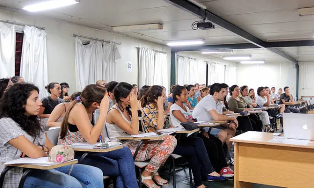 Educación Burgos: La Junta convoca nuevas actividades de formación para docentes de FP