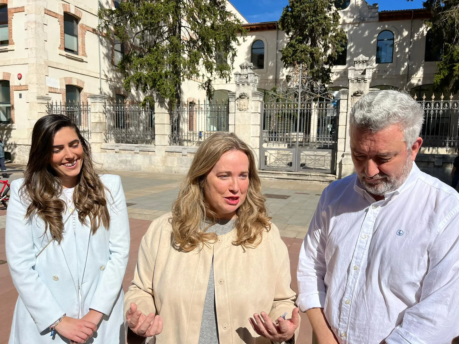 Ayala cubrirá el patio del cívico de San Agustín para aumentar su espacio en más de mil metros cuadrados