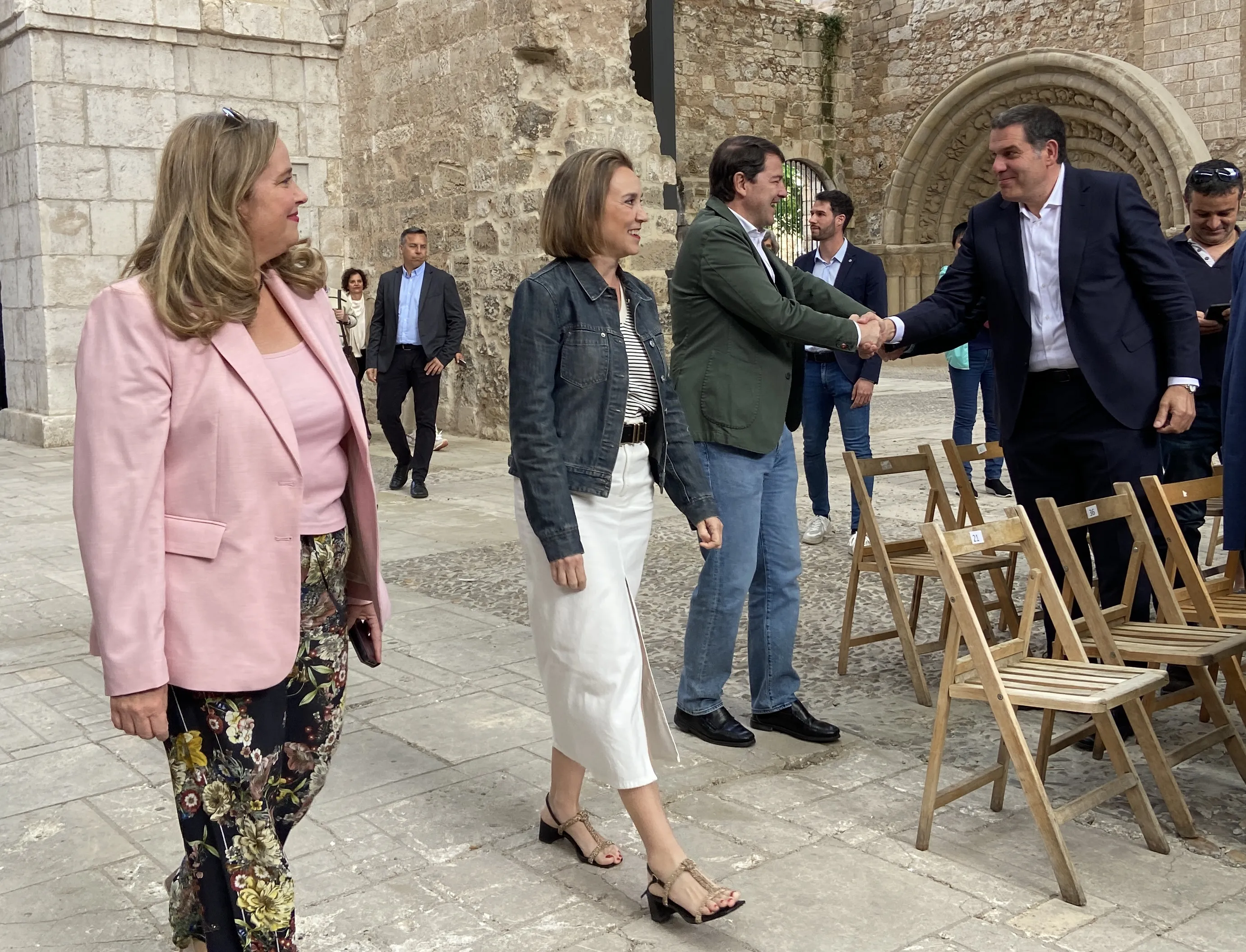 Alfonso Fernández Mañueco y Cuca Gamarra arropan a Cristina Ayala en su candidatura a la alcaldía