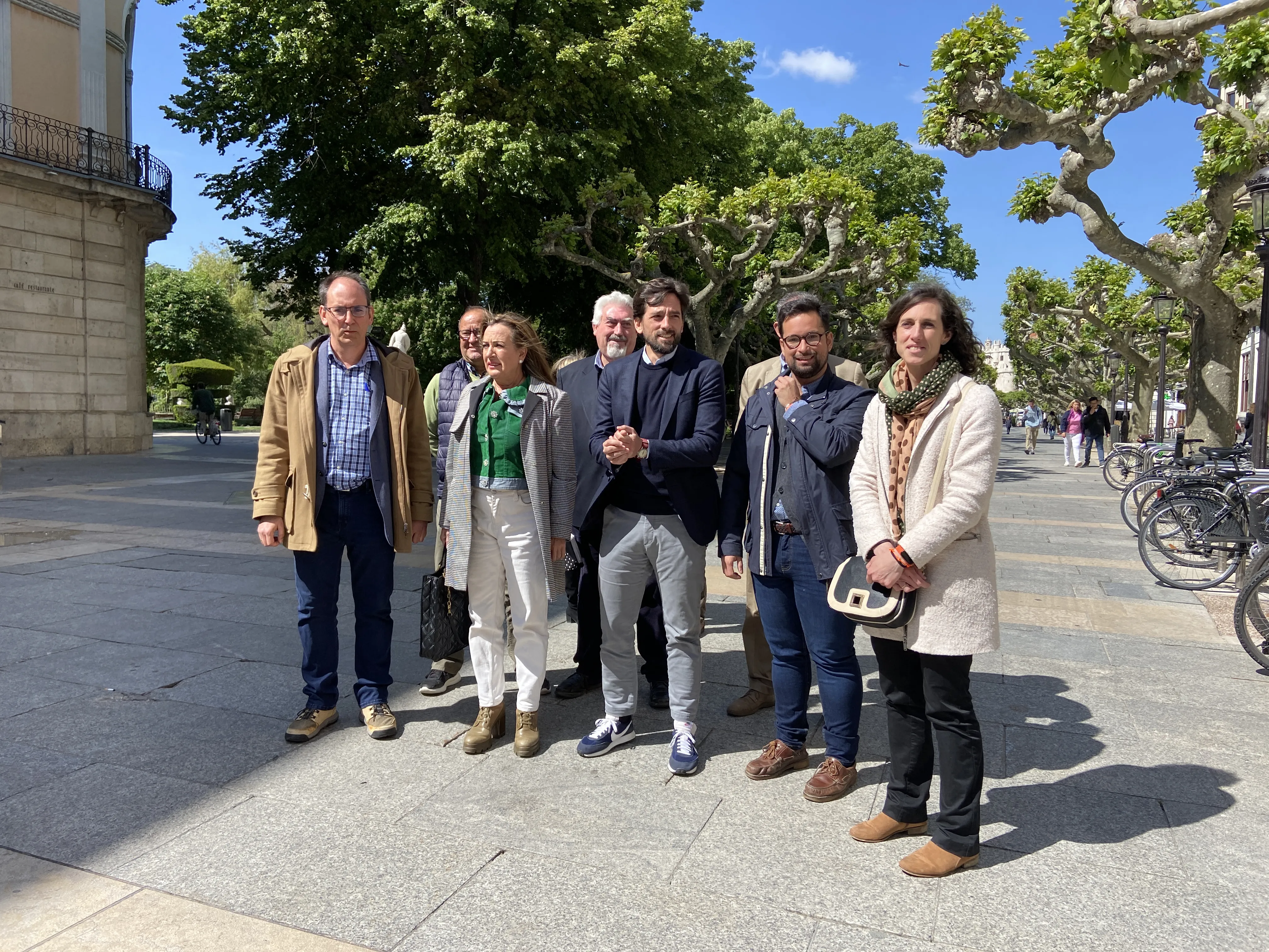 El secretario general de Cs, Adrián Vázquez, visita Burgos para arropar a la candidata a la alcaldía