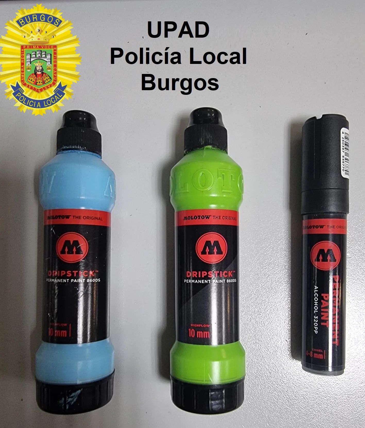 La policia local denuncia a un joven de 23 años realizando una pintada