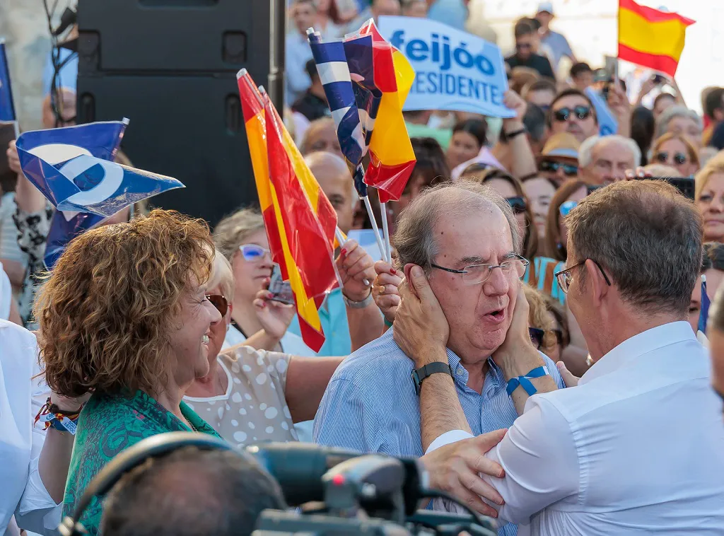 Artículo de Opinión: Herrera recibe por fin, el reconocimiento junto a su amigo Feijóo