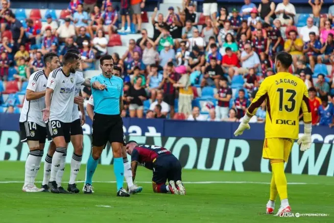 Primera derrota a domicilio del Burgos CF frente al Levante (3-2)