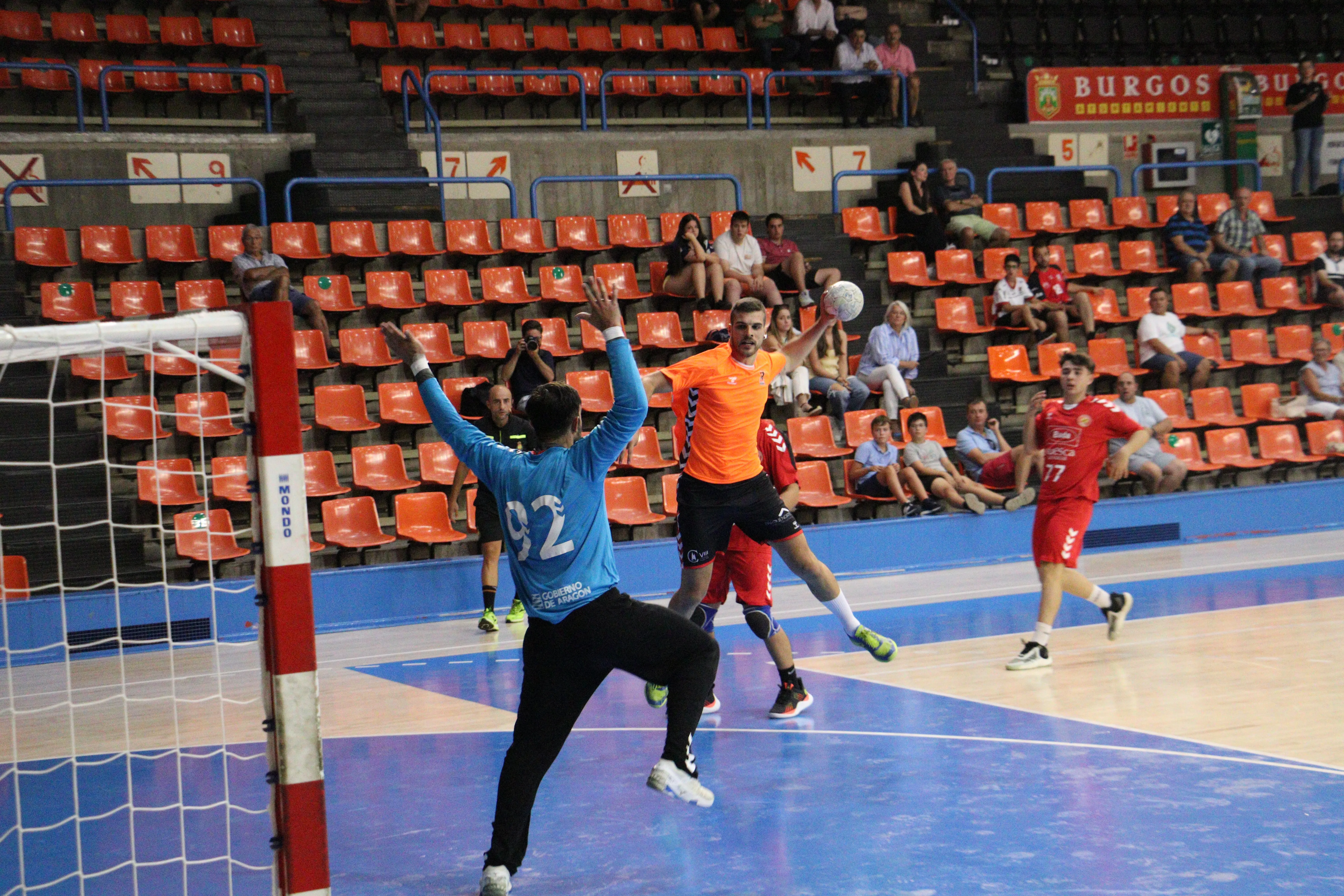 Último amistoso de la pretemporada para el Balonmano Burgos en El Plantío frente al Helvetia Anaitasuna