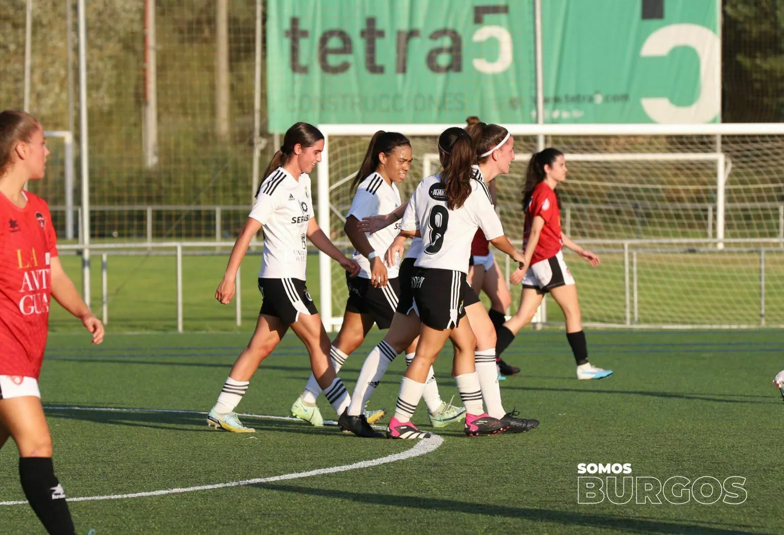 El Burgos CF Femenino se hace fuerte en Castañares