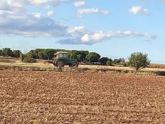 La Junta impulsa el intercambio de conocimiento con Portugal sobre la concentración parcelaria