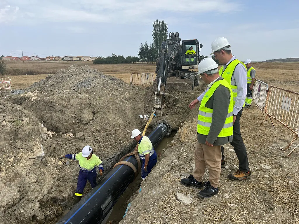 Aguas de Burgos invierte casi medio millón en la renovación de canalizaciones entre Quintanilla Vivar y Vivar del Cid
